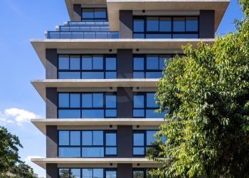 Apartamento à venda com 77m², 1 dormitório, 1 vaga no bairro Boa Vista em Porto Alegre