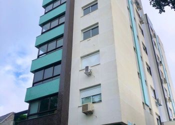 Apartamento à venda com 90m², 2 dormitórios, 2 suítes, 2 vagas no bairro Petrópolis em Porto Alegre