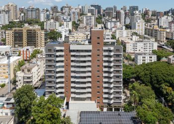Apartamento à venda com 162m², 2 dormitórios, 1 suíte, 2 vagas no bairro Mont Serrat em Porto Alegre