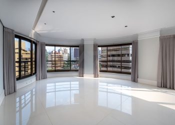 Apartamento à venda com 373m², 4 dormitórios, 4 suítes, 4 vagas no bairro Bela Vista em Porto Alegre